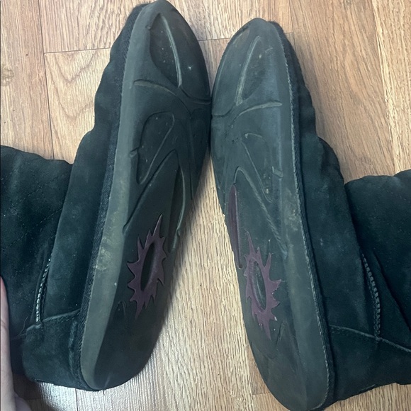 UGG Black Suede Boots - Picture 4 of 4